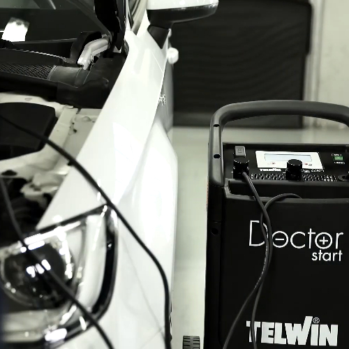 Máy sạc và khởi động ắc quy tự động Doctor Start 630